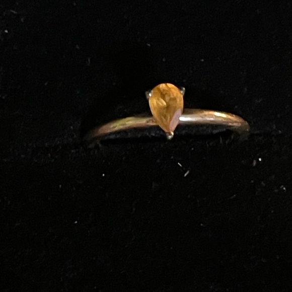 925 stamped sterling silver and genuine citrine ring - Picture 5 of 8